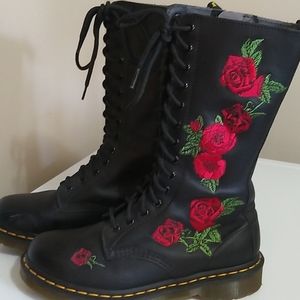 Dr. Martens Vonda Ladies Boots